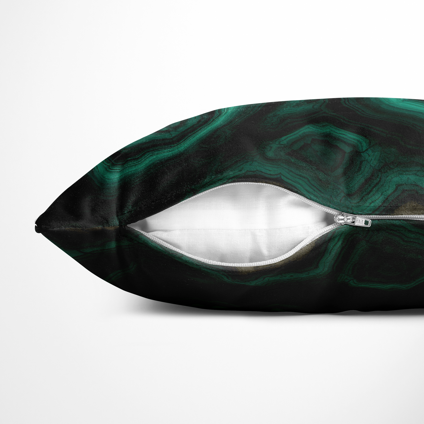 マラカイト天然石柄クッション-Deep Green Malachite【IIRIDO (イリド)- 石のない石屋】