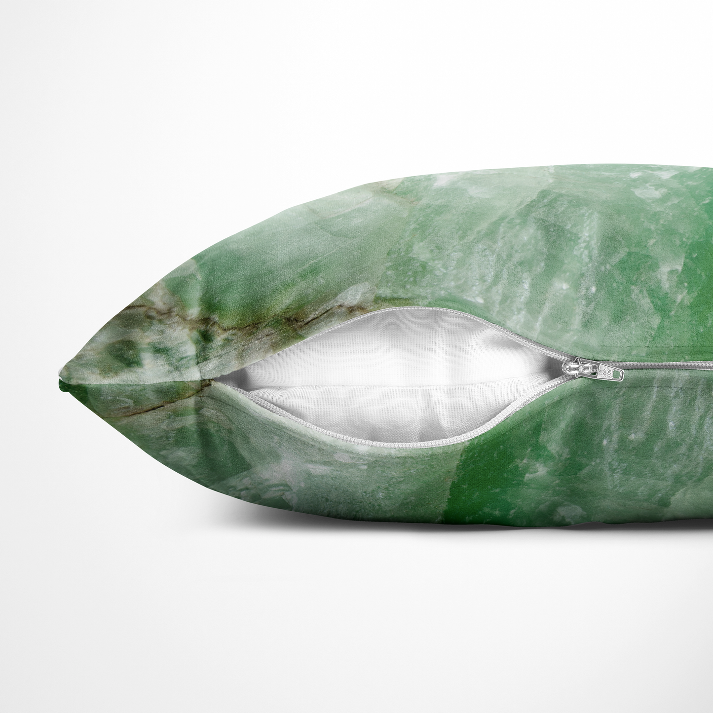 翡翠天然石柄クッション-Light Green Jade【IIRIDO （イリド）- 石のない石屋】